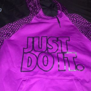 Nike therms fit sweatshirt